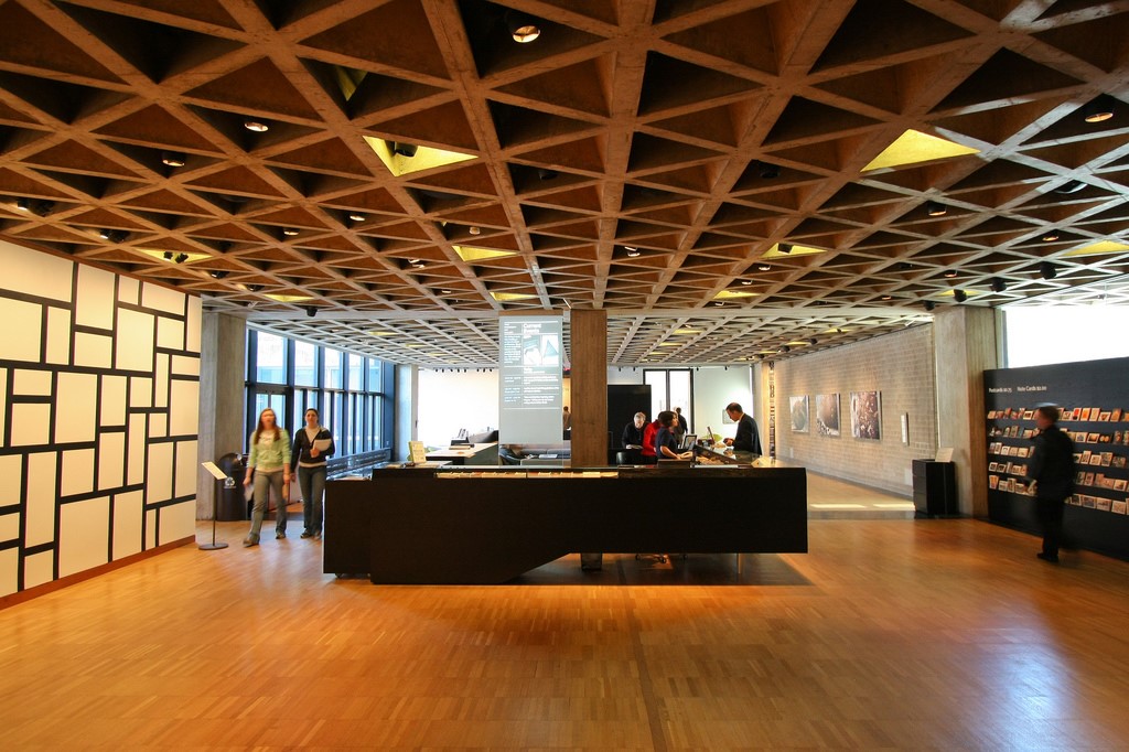 Yale University Art Gallery - Lajes Nervuradas