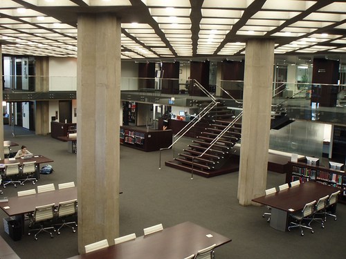 Laje Nervurada pelo mundo - D'Angelo Law Library - Escada