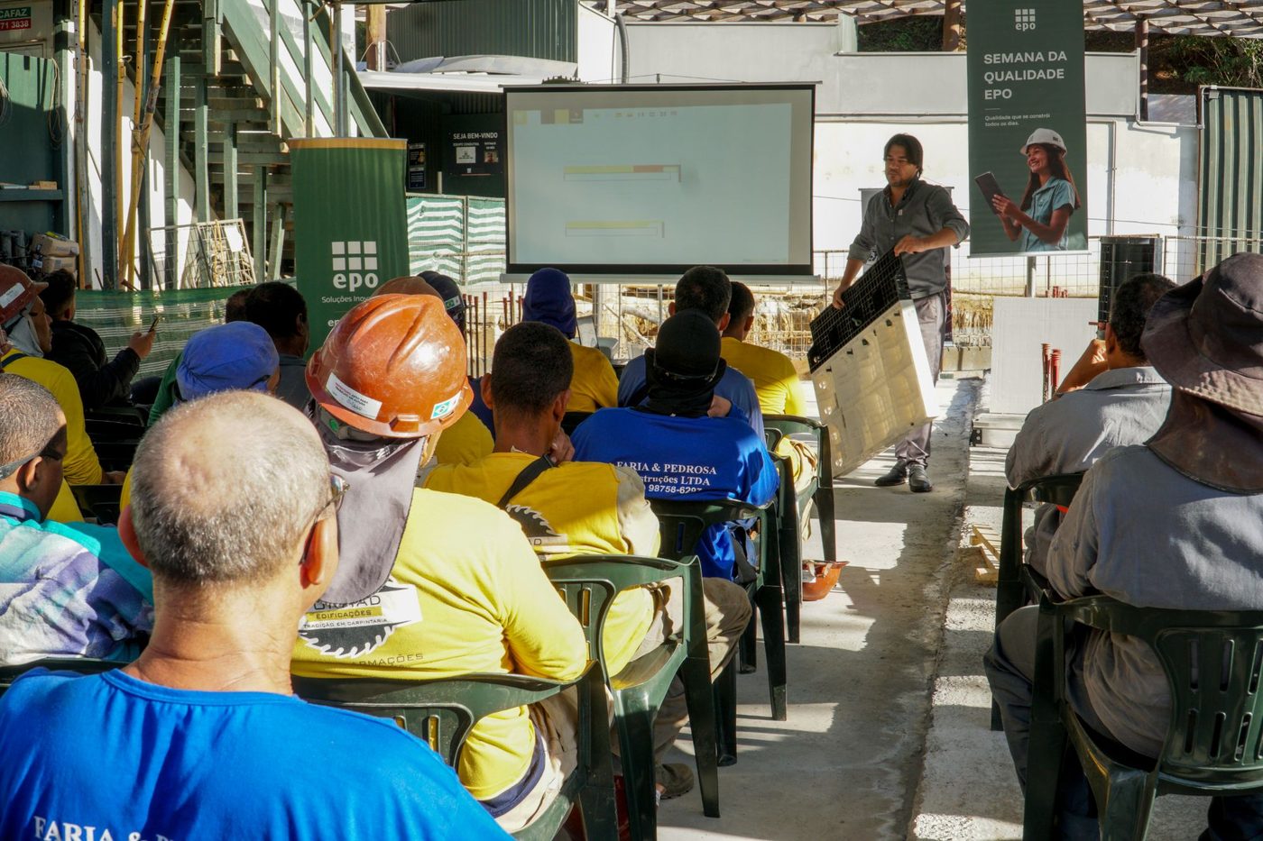 Treinamento Atex com a equipe de montagem no canteiro